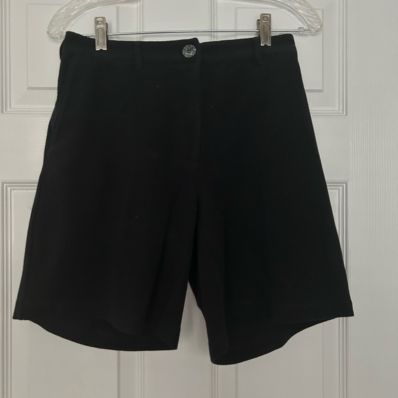 Richer Poorer Shorts - Picture 5 of 9